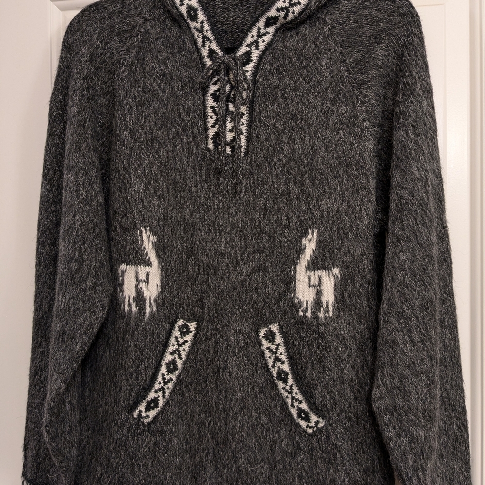 Cute Charcoal Grey, Black, White Alpaca Llama Motif Hoodie Cardigan Sweater Sz S
